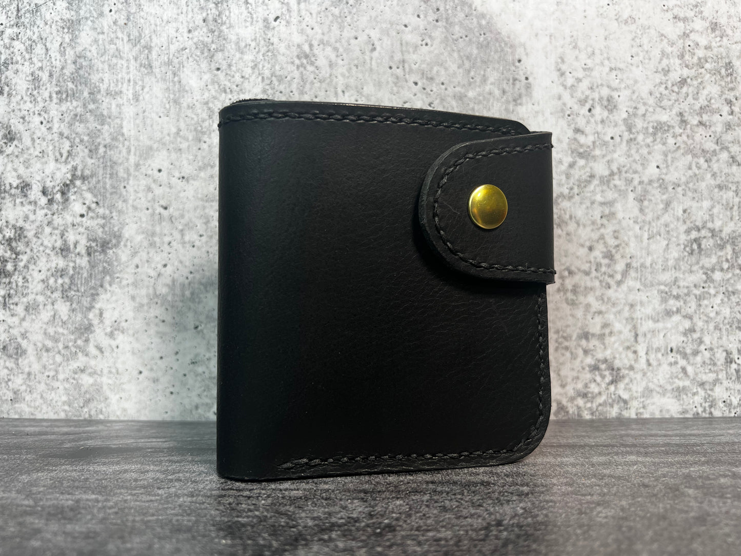 Snap Wallet with Cash Slot